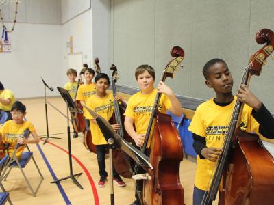 students playing viola